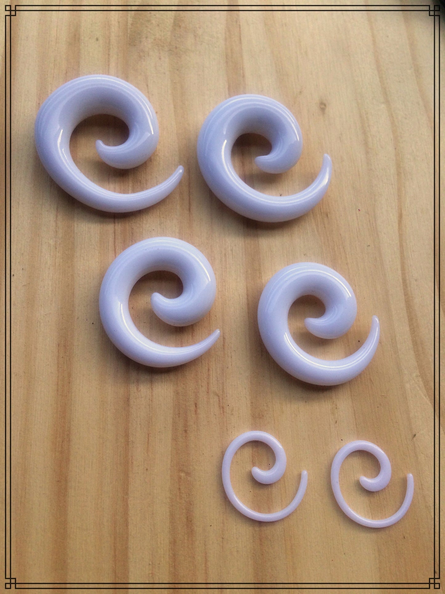 Elargisseur spirale acrylique blanc à l'unité