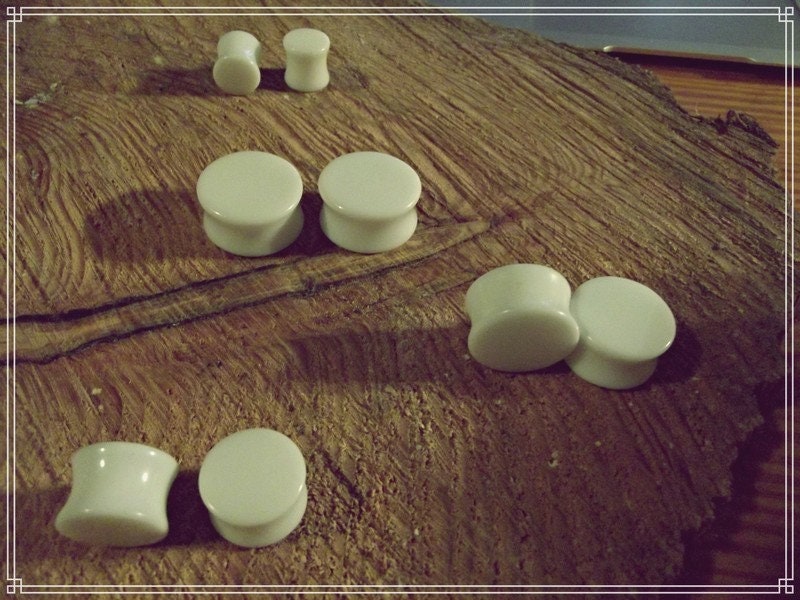 Ecarteur plein, Plug oreille acrylique blanc à l'unité
