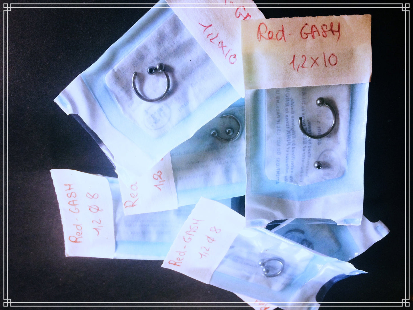 Anneau Fer a cheval à l'unité en Acier chirurgical 316L.