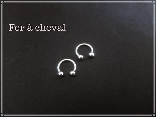 Anneau Fer a cheval à l'unité en Acier chirurgical 316L.