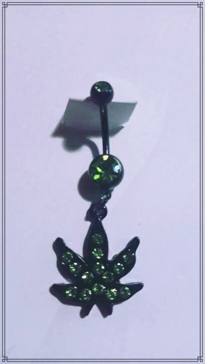 Piercing feuille de ganja à l'unité