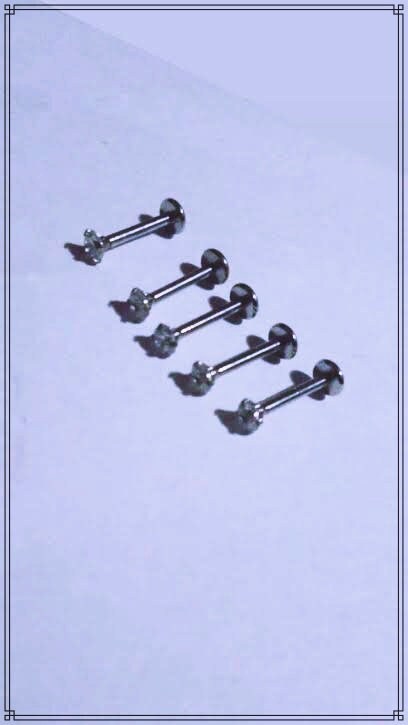 Piercing labret pas de vis interne en Acier Chirurgical 316L à l'unité